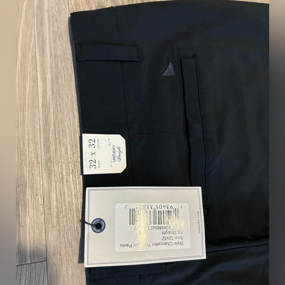 UNTUCKit Traveler Tech Pants - Picture 4 of 4